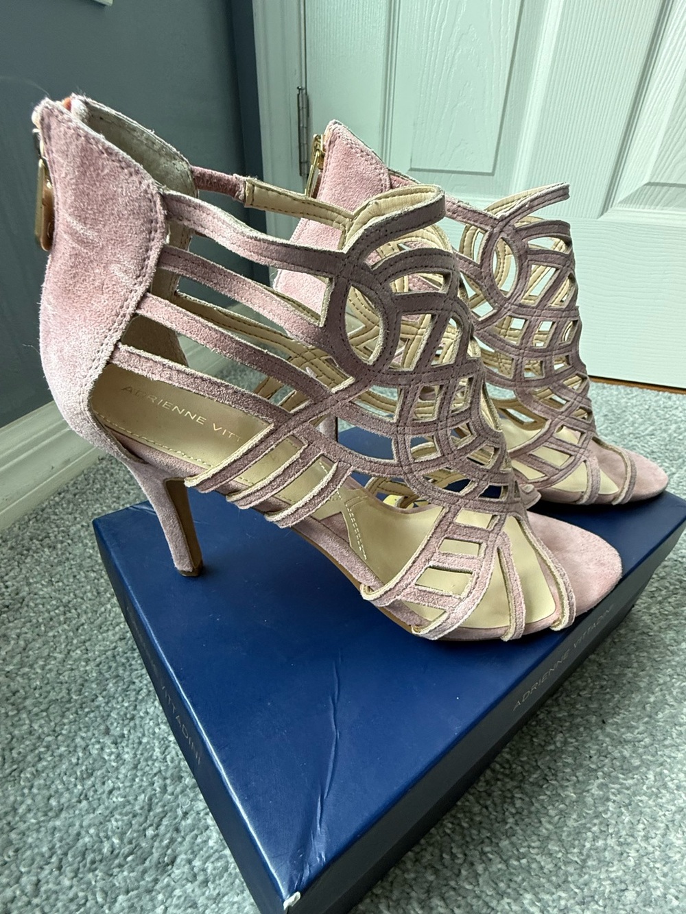 Adrienne Vittadini Pink Suede Cutout Heeled Sandals size 11